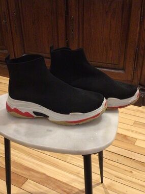 Cape Robbin Black Knit Slip-On Sneakers with White & Red Sole
